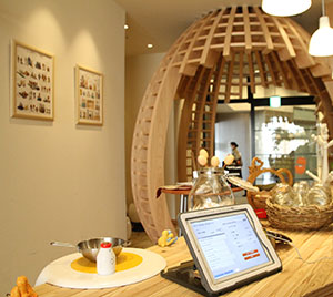 eggcellent店内