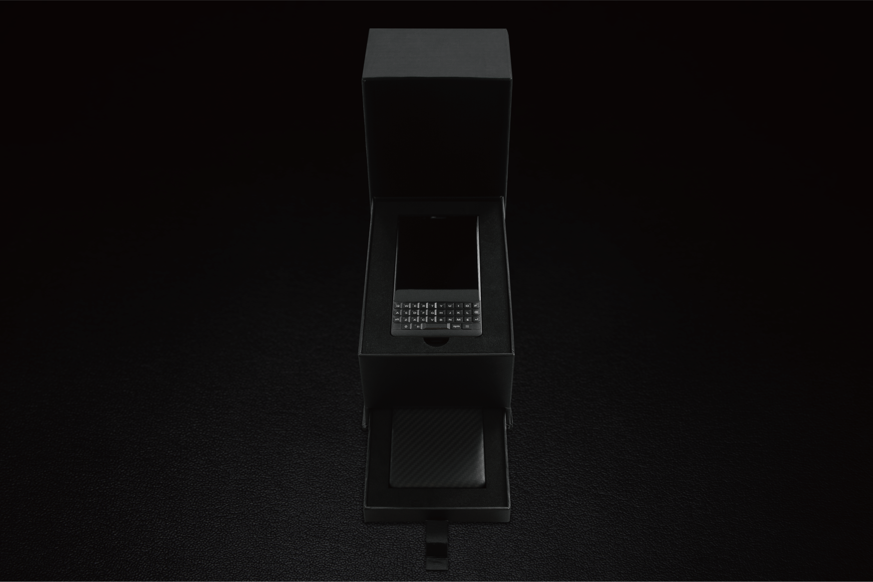 BlackBerry最後の端末「BlackBerry KEY2」 日本オリジナルモデルとして 